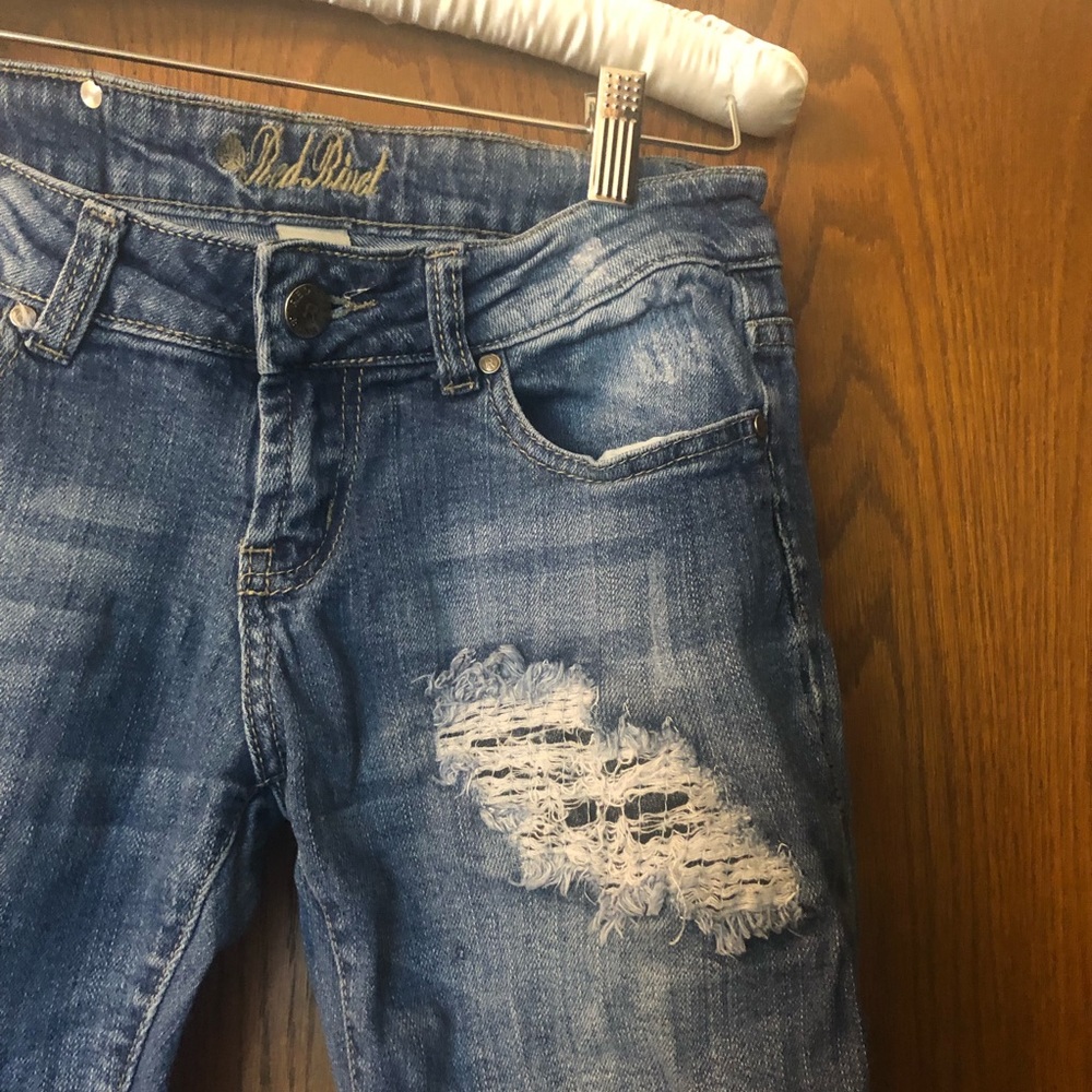 Red Rivet Patch Distressed Jeans 3 - Picture 2 of 7